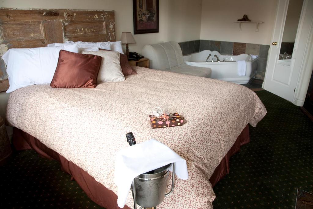 Auberge de La Tour du Lac Sainte-Agathe-des-Monts Chambre photo