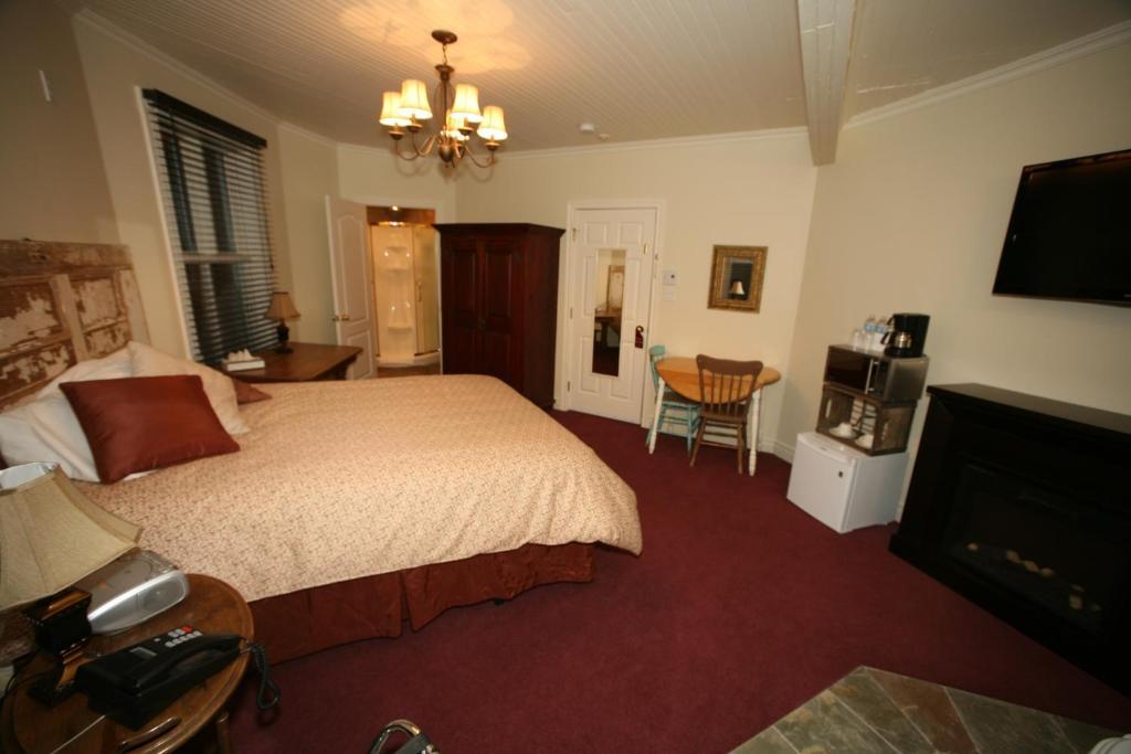Auberge de La Tour du Lac Sainte-Agathe-des-Monts Chambre photo
