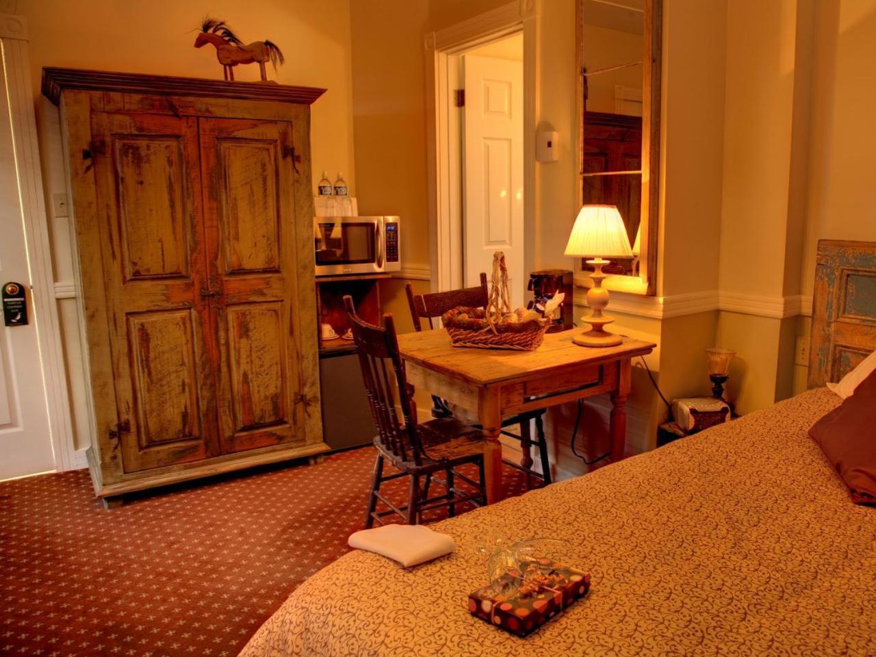 Auberge de La Tour du Lac Sainte-Agathe-des-Monts Extérieur photo