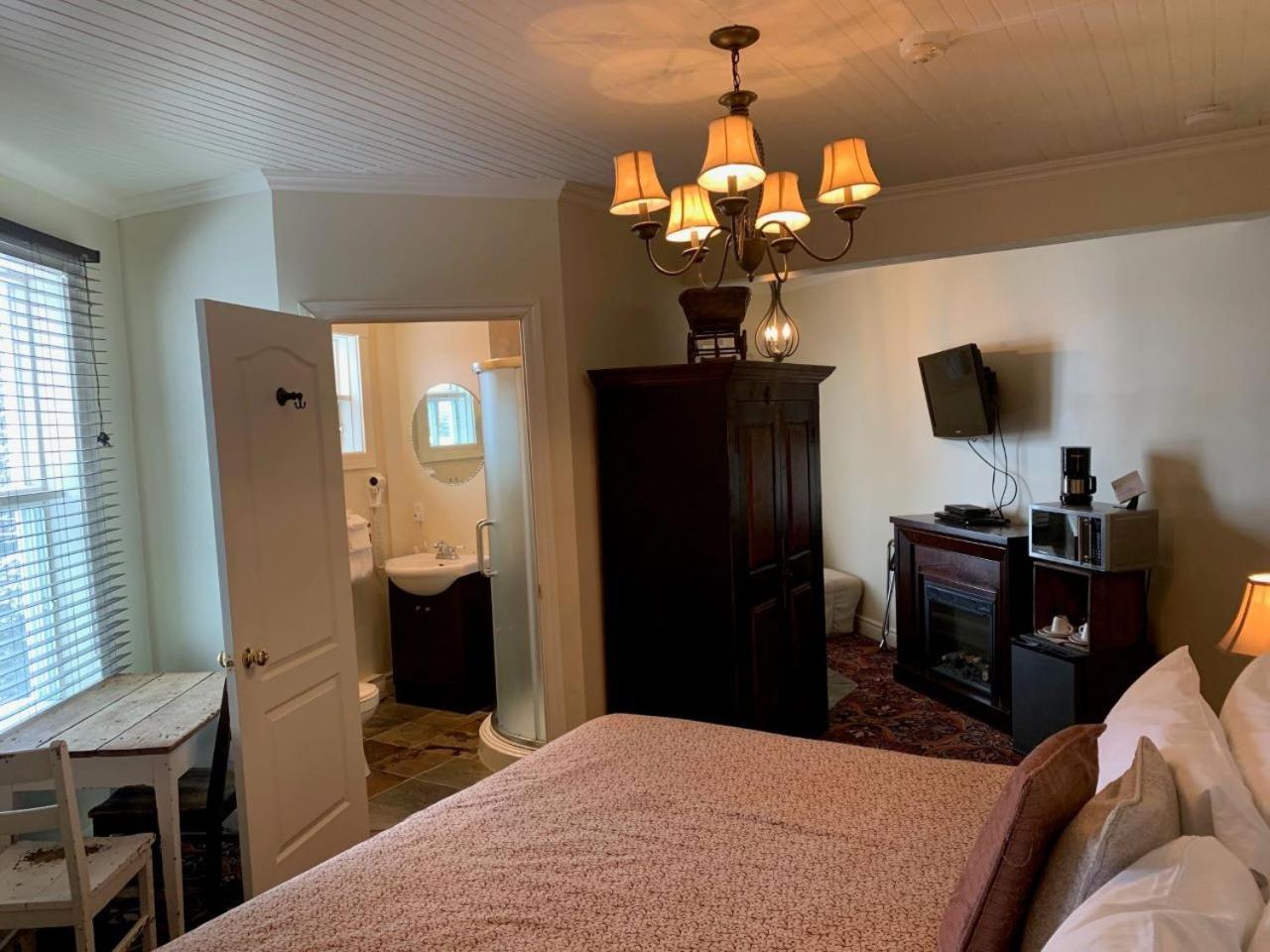 Auberge de La Tour du Lac Sainte-Agathe-des-Monts Extérieur photo