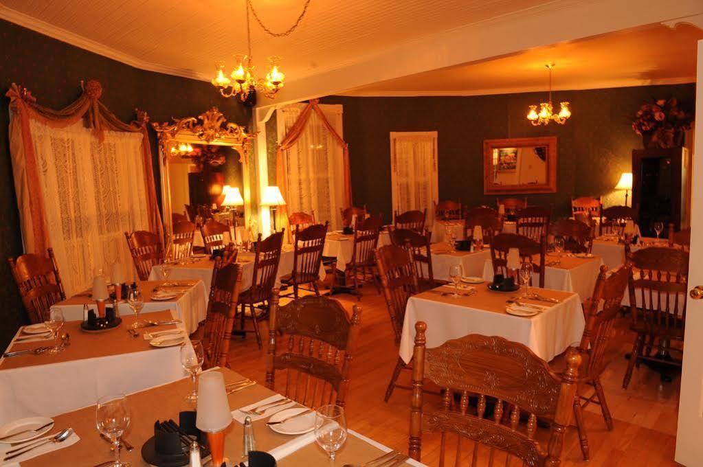 Auberge de La Tour du Lac Sainte-Agathe-des-Monts Extérieur photo