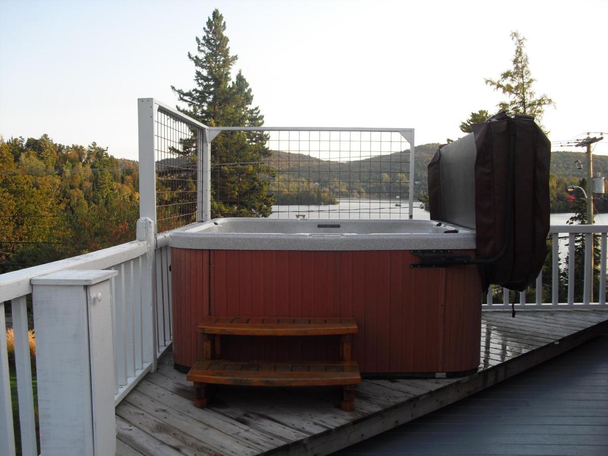 Auberge de La Tour du Lac Sainte-Agathe-des-Monts Extérieur photo